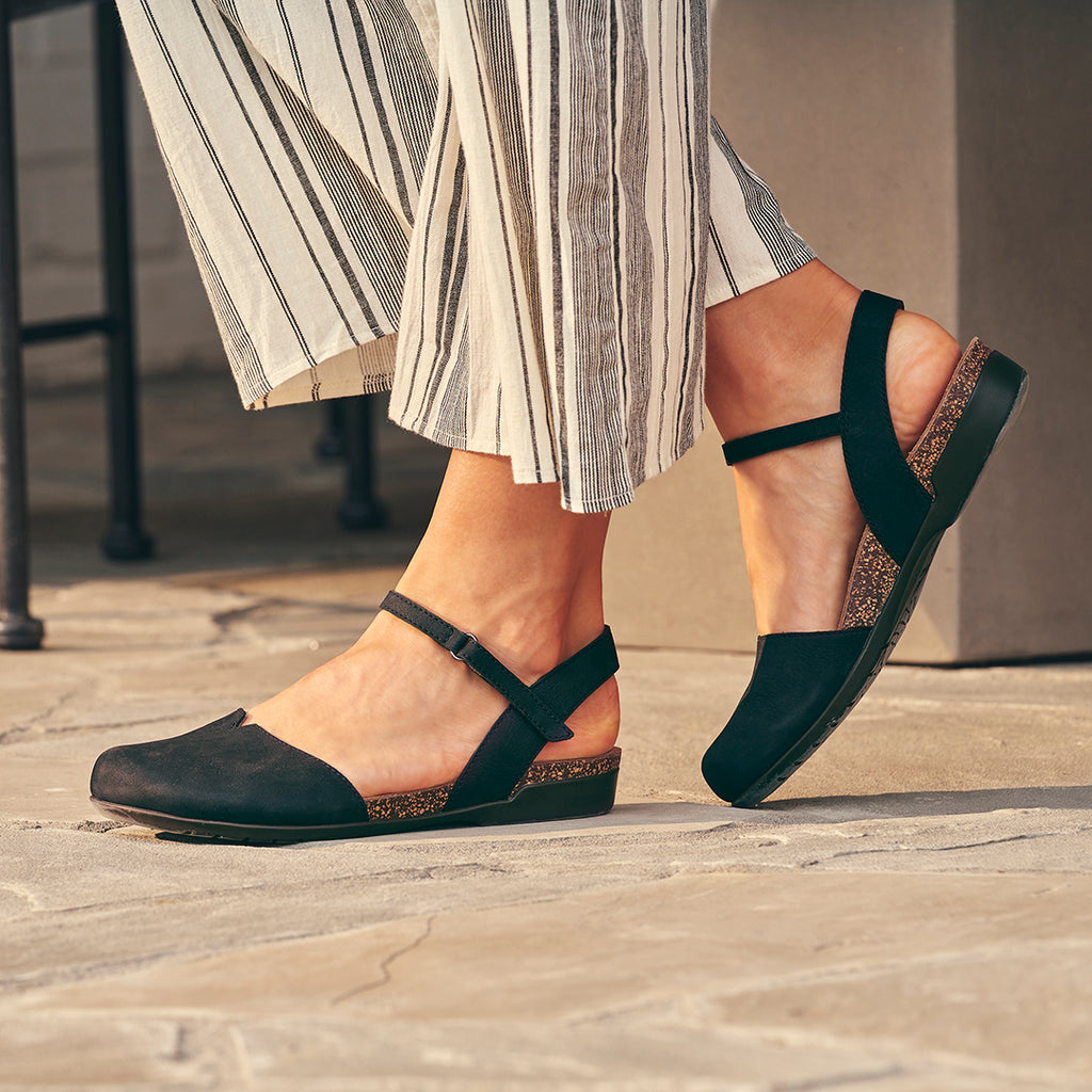 Black Nubuck