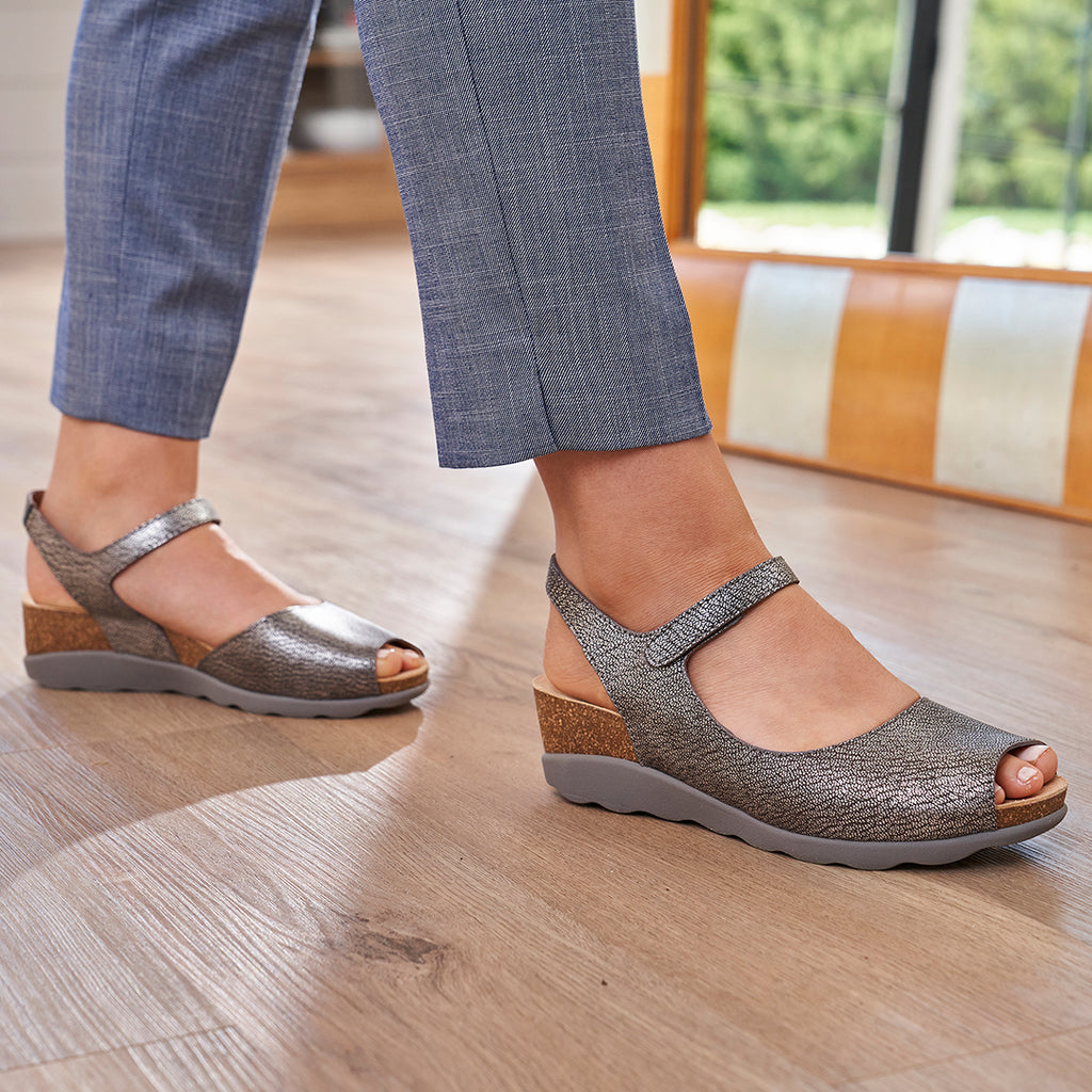 Pewter Metallic